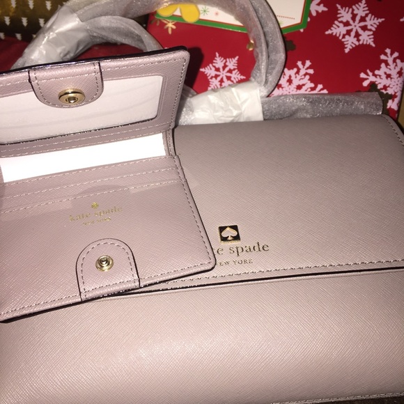 Kate Spade Crossbody and Wallet Set - Picture 5 of 8